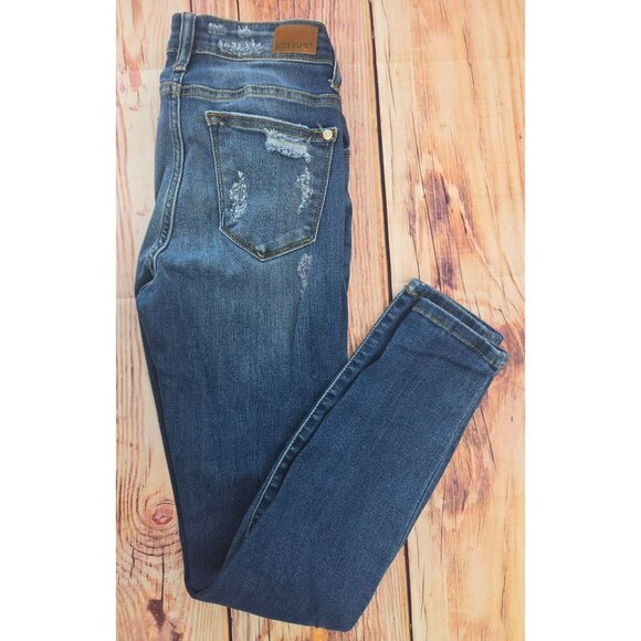 Judy Blue Distressed Skinny Fit Jeans 3/26 (28 x 28.5) - Leopard Print Patches - Picture 4 of 11